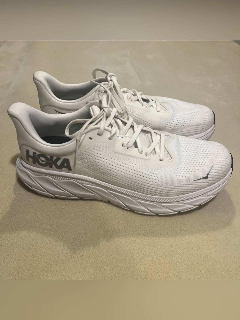 Hoka One One Arahi 7 Women’s Marathon Running Gym Training Shoes White Size 10.5